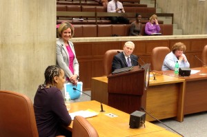 Local 888 member Damali Simmonds urges Boston City Councilors to extend paid leave to additional city work-ers like her. Simmonds recently had a baby and has already exhausted her paid leave.